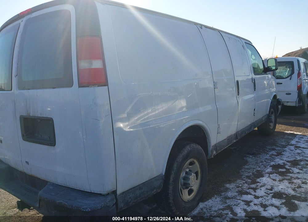 2010 CHEVROLET EXPRESS G2500 VIN: 1GCZGFBA0A1109324
