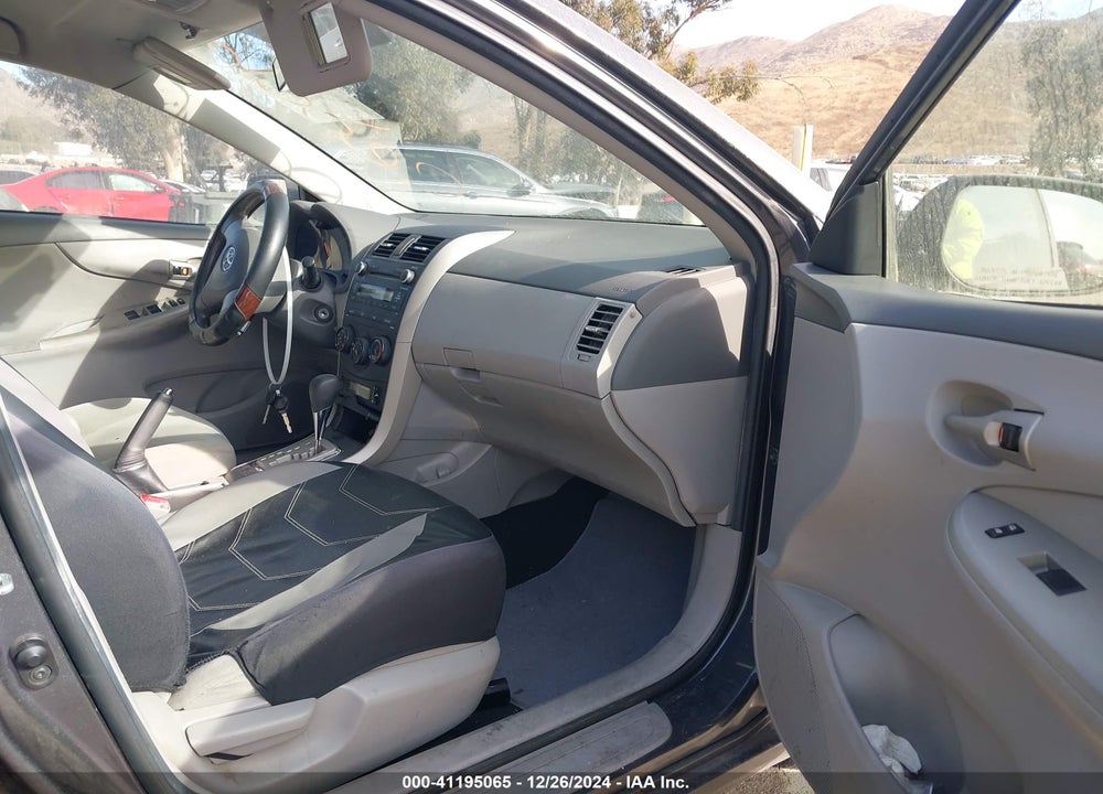 2010 TOYOTA COROLLA LE VIN: 2T1BU4EE5AC428081