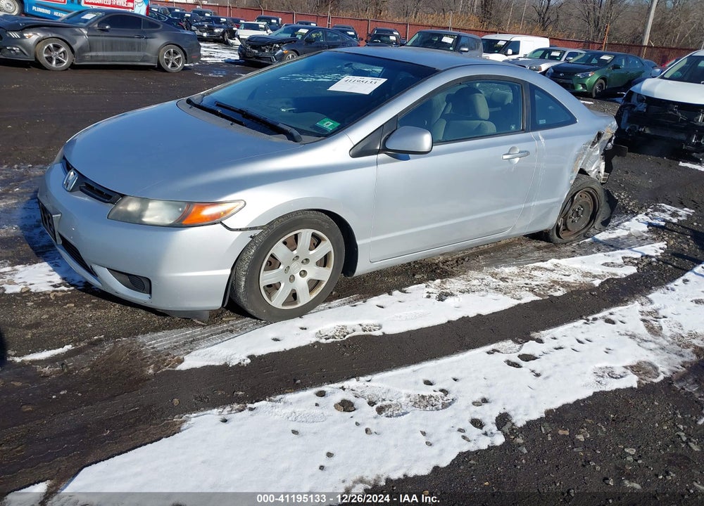 2008 HONDA CIVIC VIN: 2HGFG12608H563572