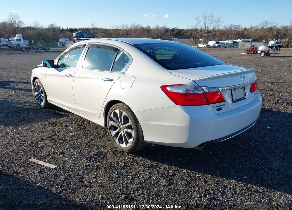 2013 HONDA ACCORD VIN: 1HGCR2F5XDA107947