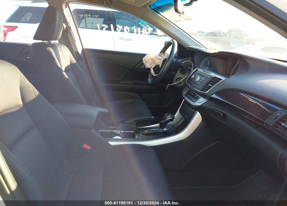 2013 HONDA ACCORD VIN: 1HGCR2F5XDA107947