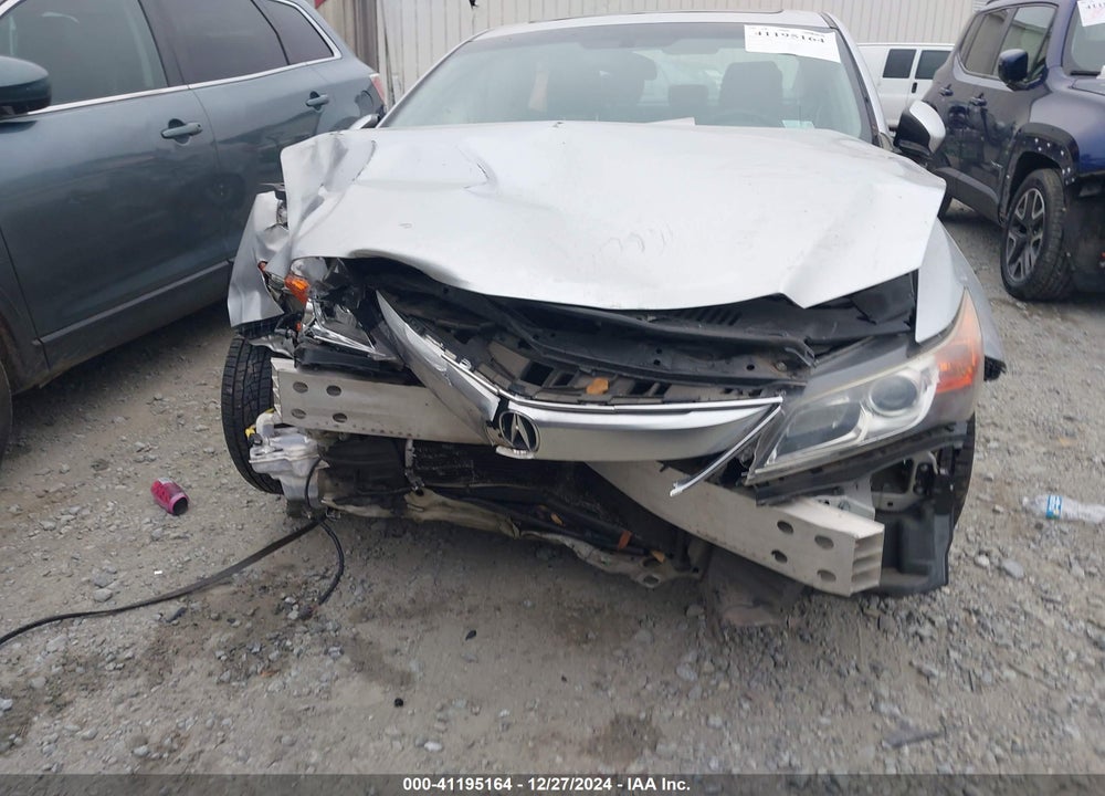 2013 ACURA ILX VIN: 19VDE1F71DE010572