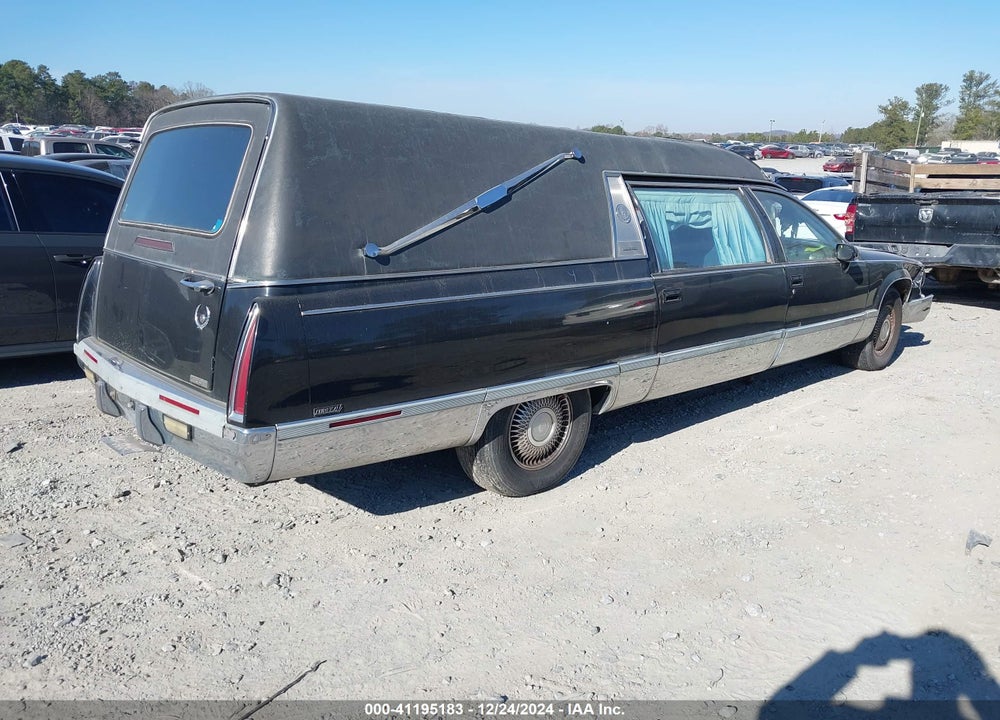 1994 CADILLAC COMMERCIAL CHASSIS VIN: 1GEFH90P4RR704769