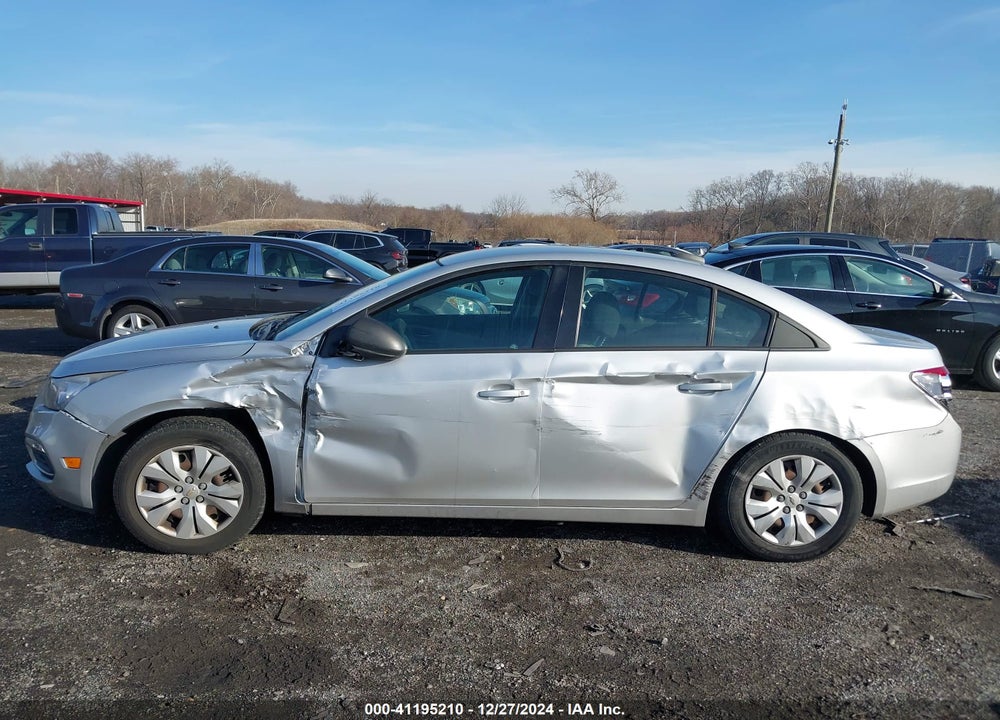 2015 CHEVROLET CRUZE VIN: 1G1PA5SG8F7262392