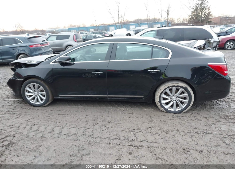 2016 BUICK LACROSSE VIN: 1G4GB5G38GF203842