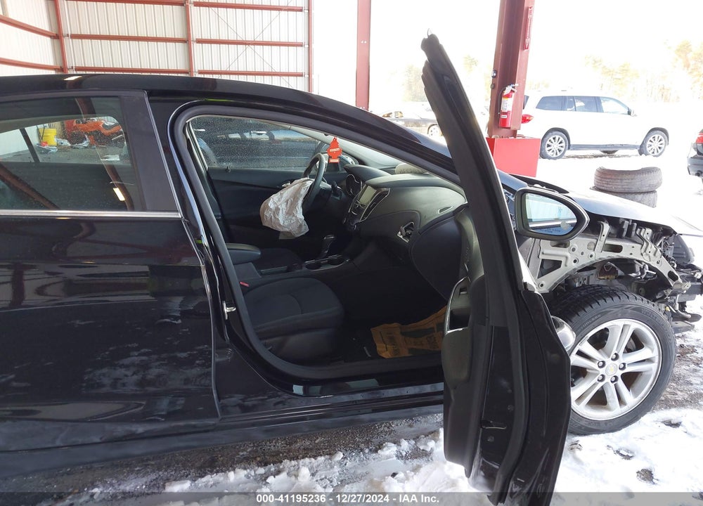 2017 CHEVROLET CRUZE LT AUTO VIN: 3G1BE6SM7HS538575