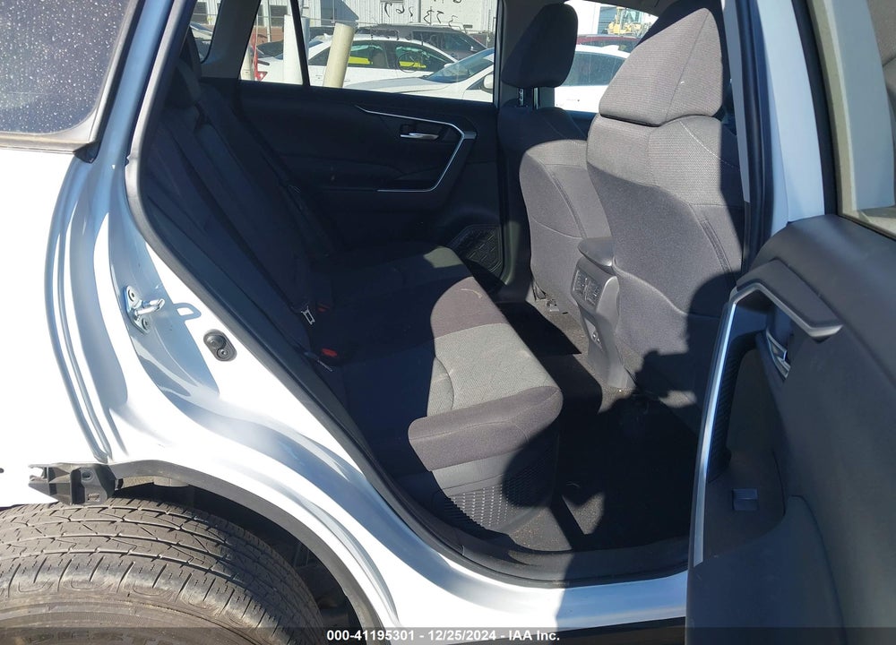 2023 TOYOTA RAV4 HYBRID XLE VIN: 4T3RWRFV7PU092663