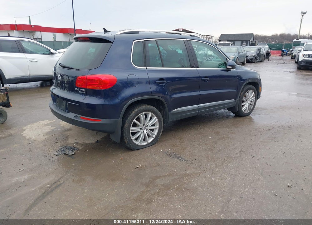 2013 VOLKSWAGEN TIGUAN SE VIN: WVGBV3AX7DW062324