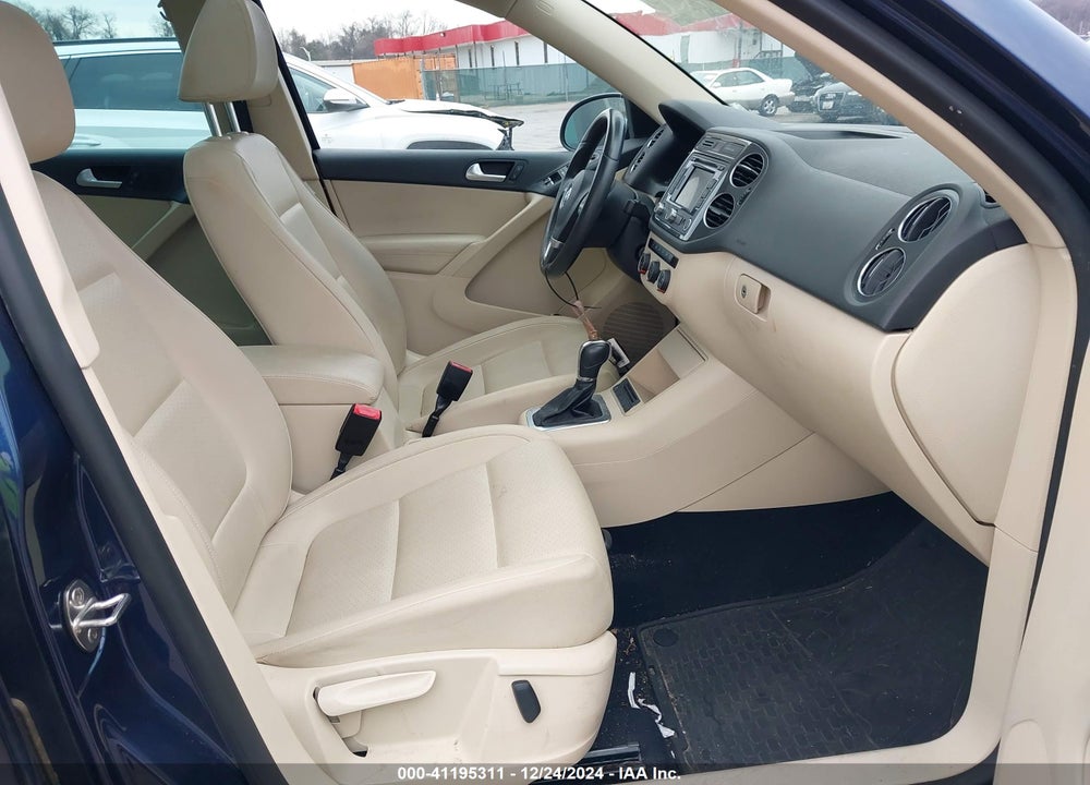 2013 VOLKSWAGEN TIGUAN SE VIN: WVGBV3AX7DW062324