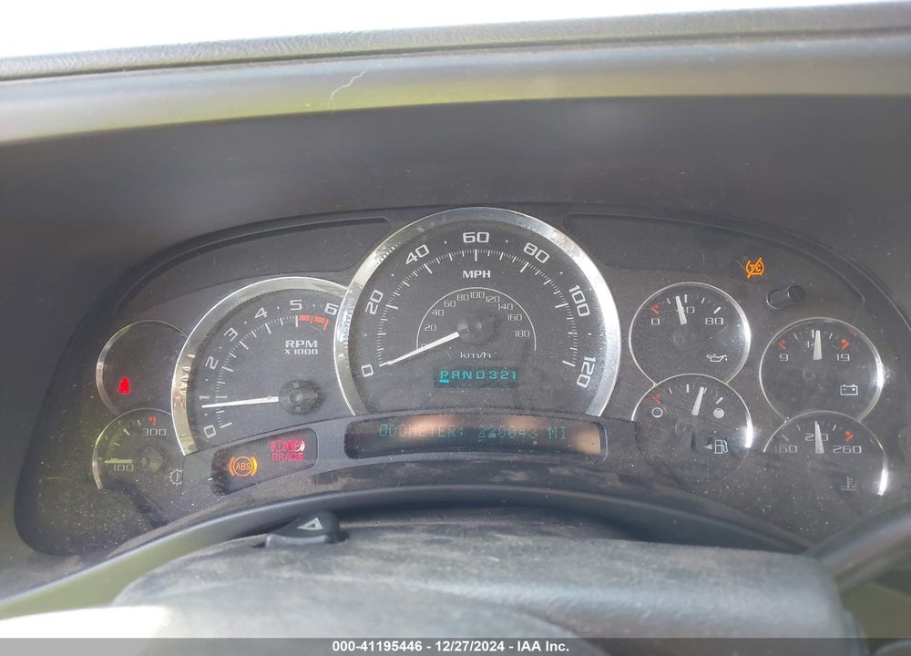 2005 CADILLAC ESCALADE ESV PLATINUM EDITION VIN: 3GYFK66N75G222249