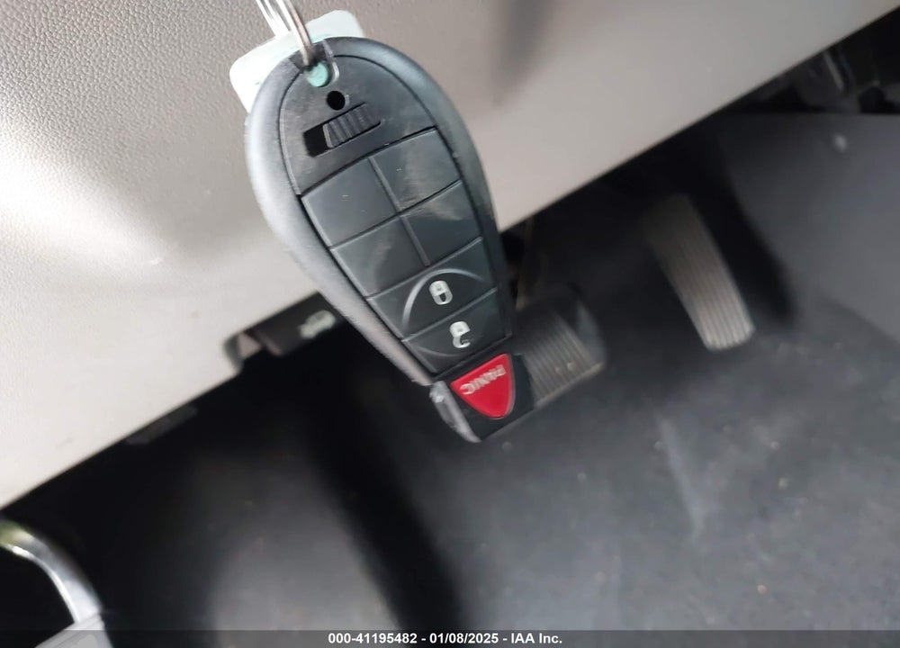 2010 DODGE GRAND CARAVAN SE VIN: 2D4RN4DE4AR203389