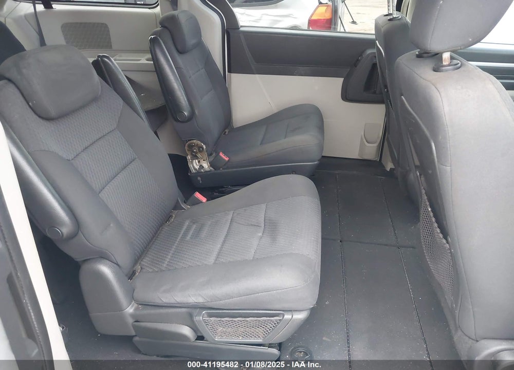 2010 DODGE GRAND CARAVAN SE VIN: 2D4RN4DE4AR203389