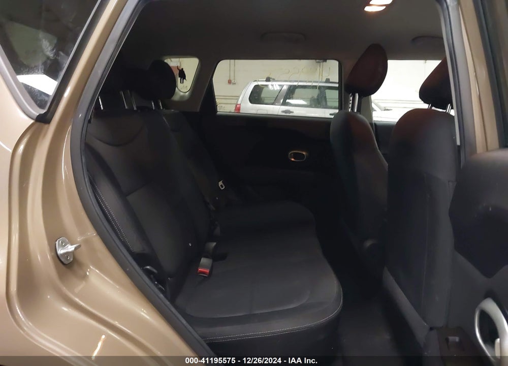 2015 KIA SOUL VIN: KNDJN2A26F7215724