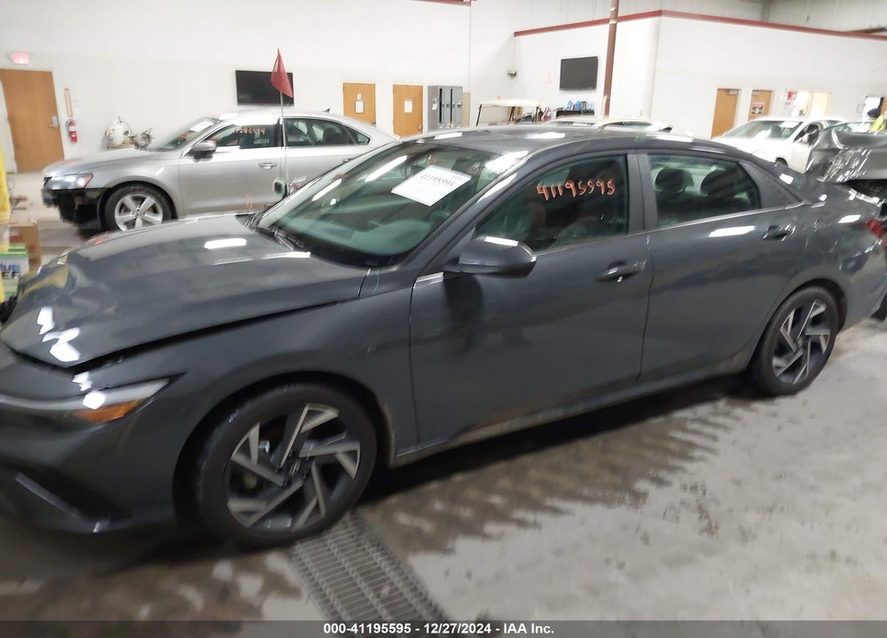 2024 HYUNDAI ELANTRA VIN: KMHLS4DG9RU646371