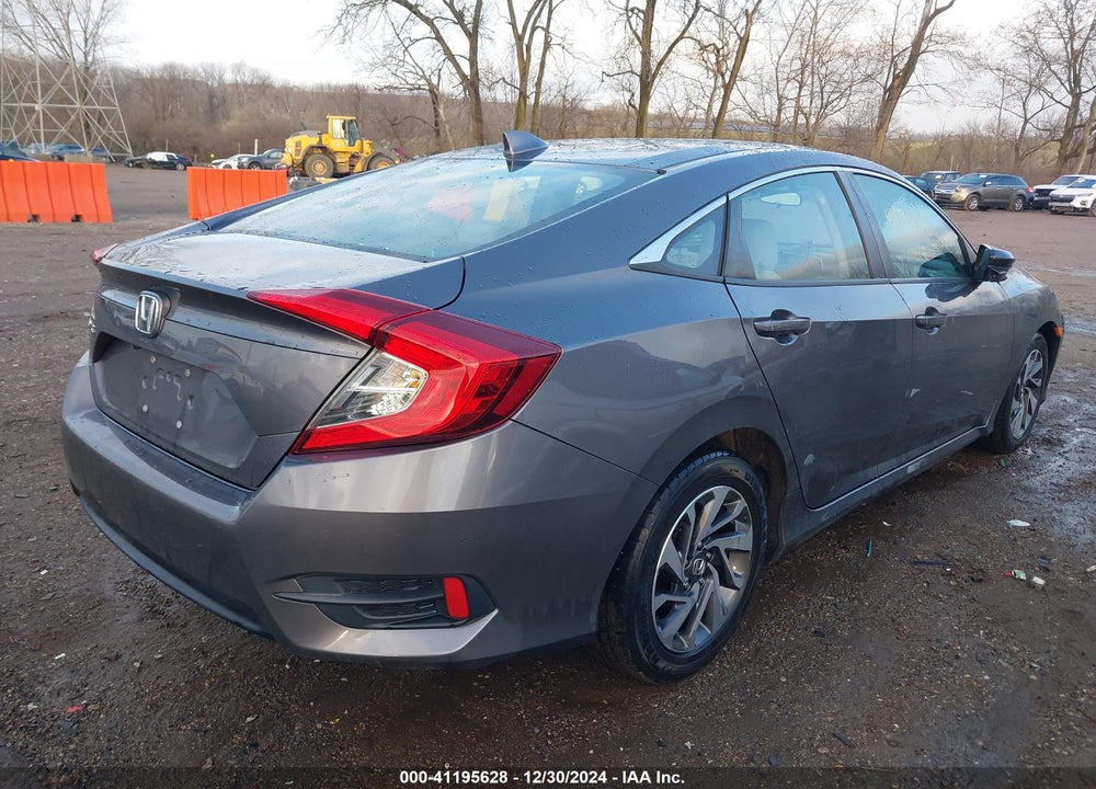 2018 HONDA CIVIC VIN: 19XFC2F73JE015442