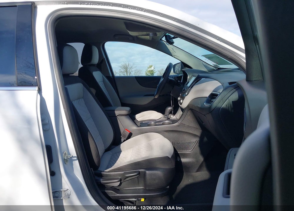 2018 CHEVROLET EQUINOX LT VIN: 2GNAXSEV8J6230742