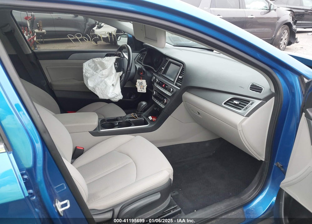 2018 HYUNDAI SONATA VIN: 5NPE34AF7JH645739