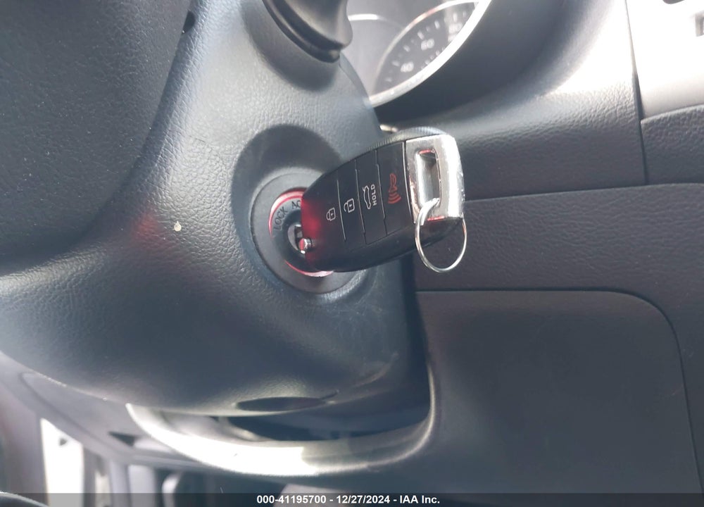 2017 KIA FORTE LX VIN: KNAFK5A82H5703200
