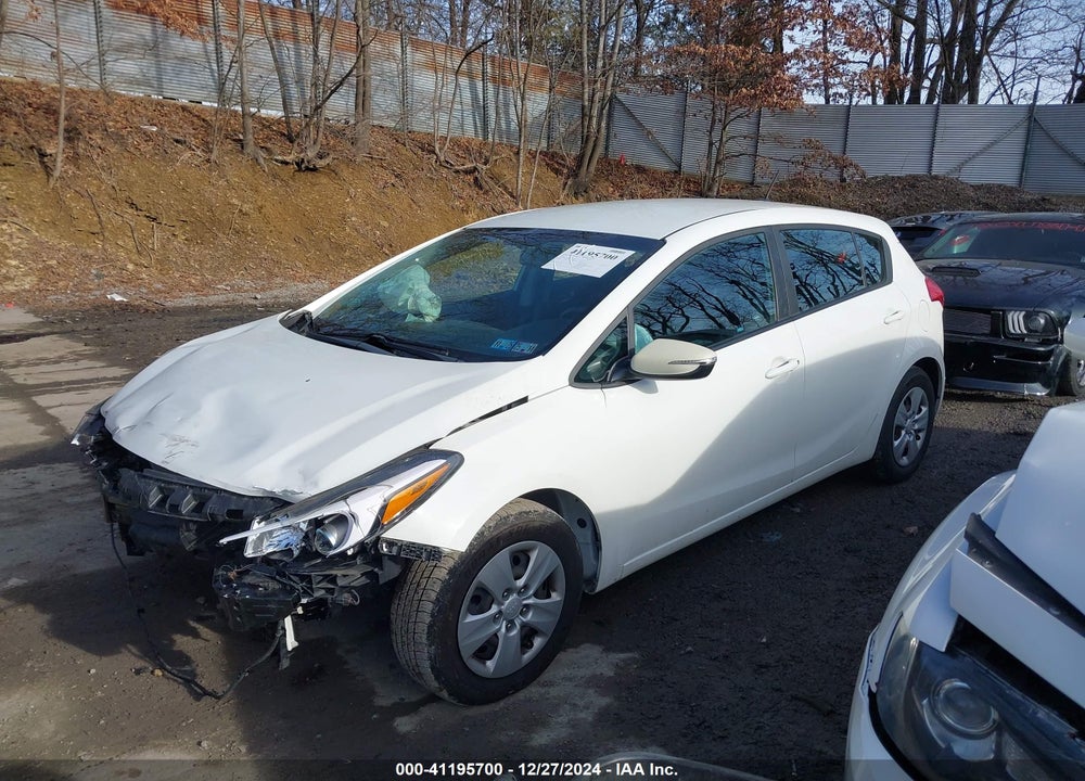 2017 KIA FORTE LX VIN: KNAFK5A82H5703200