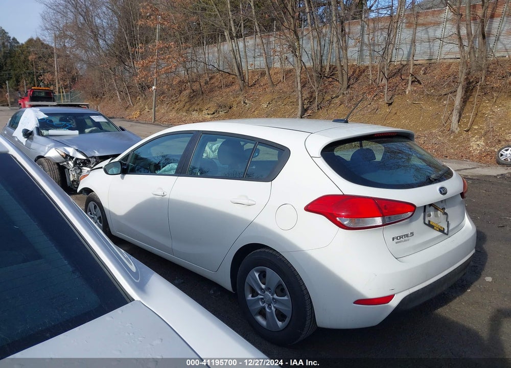 2017 KIA FORTE LX VIN: KNAFK5A82H5703200
