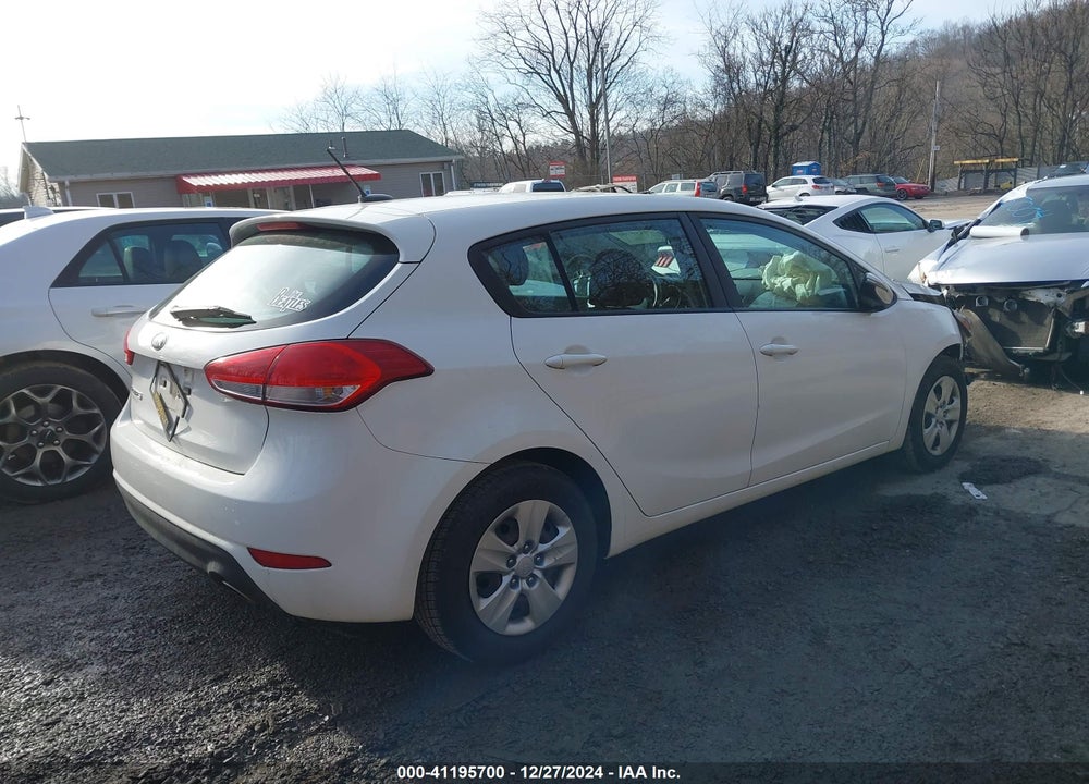 2017 KIA FORTE LX VIN: KNAFK5A82H5703200