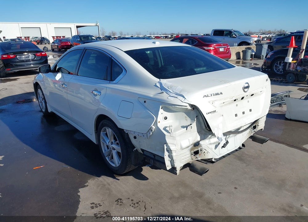 2015 NISSAN ALTIMA VIN: 1N4AL3AP4FC237354