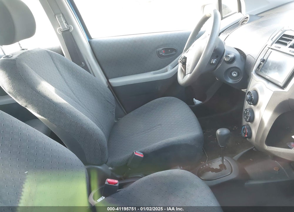 2009 TOYOTA YARIS VIN: JTDKT903695223013