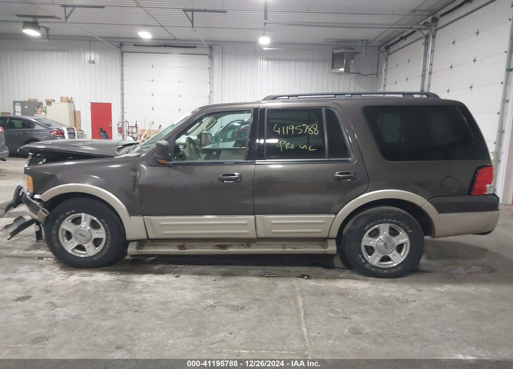 2005 FORD EXPEDITION VIN: 1FMFU18575LA91113