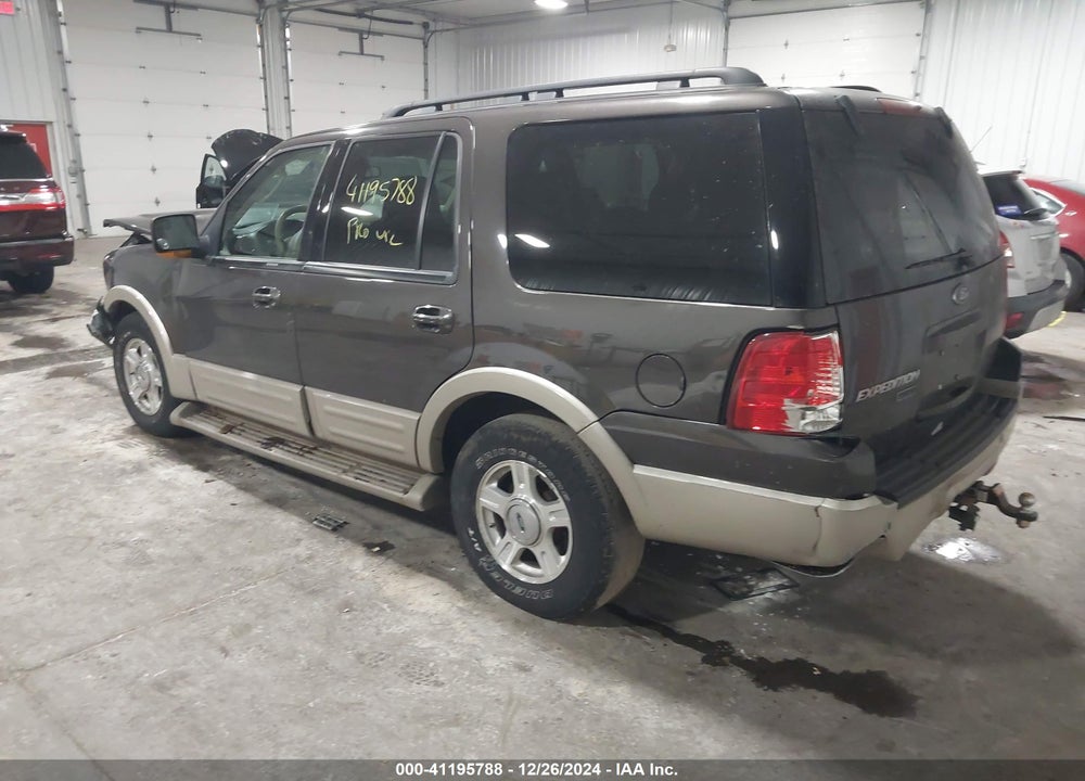 2005 FORD EXPEDITION VIN: 1FMFU18575LA91113