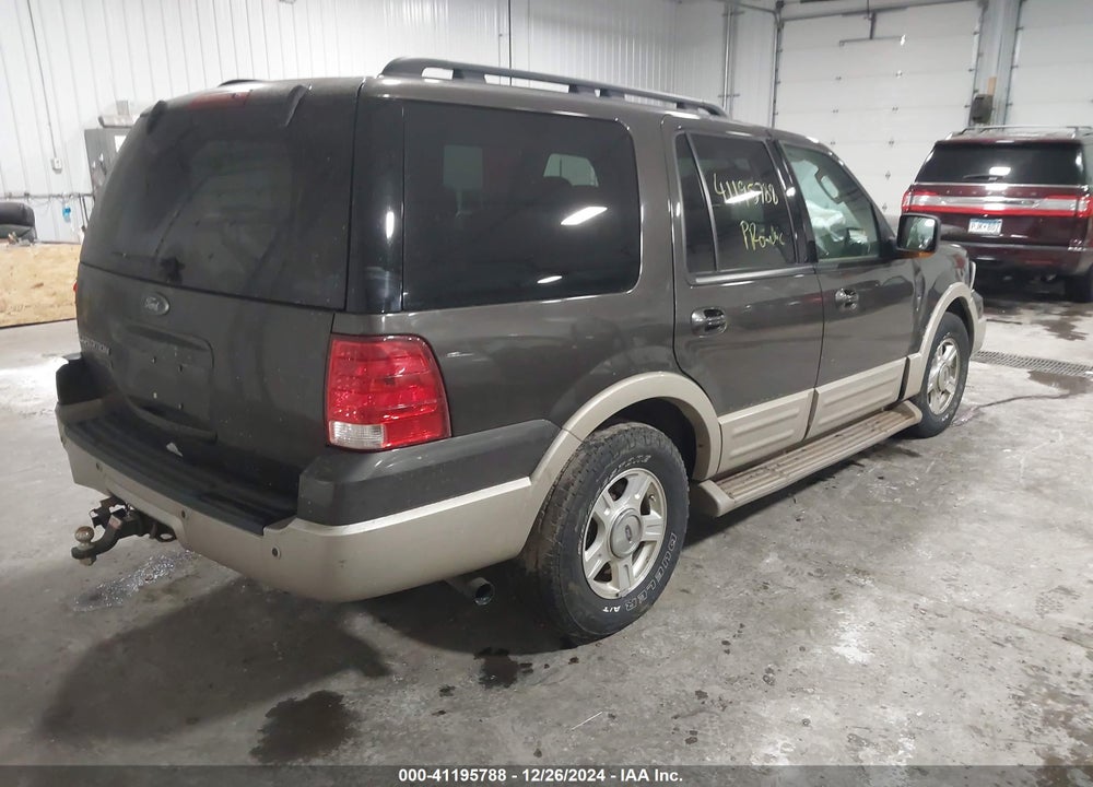 2005 FORD EXPEDITION VIN: 1FMFU18575LA91113