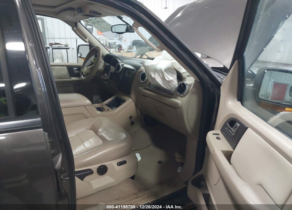 2005 FORD EXPEDITION VIN: 1FMFU18575LA91113