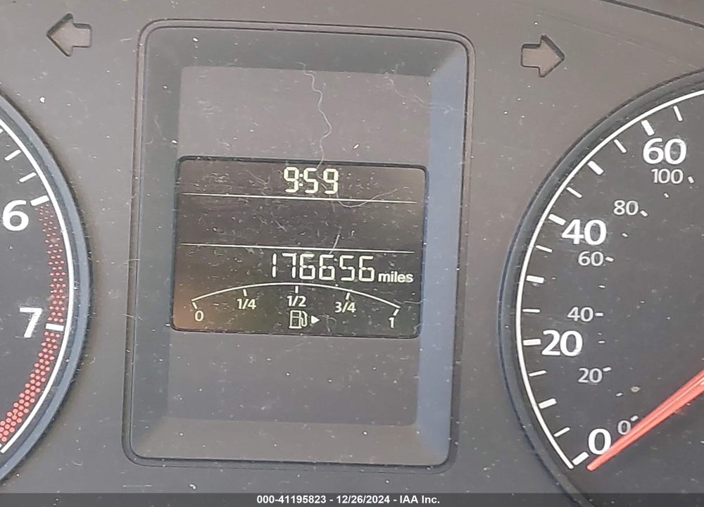 2011 VOLKSWAGEN JETTA 2.5L SE VIN: 3VWDZ7AJ1BM039653