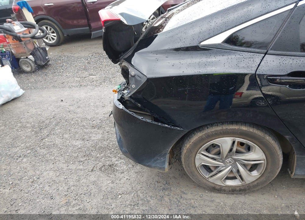2019 HONDA CIVIC LX VIN: 2HGFC2F60KH582562