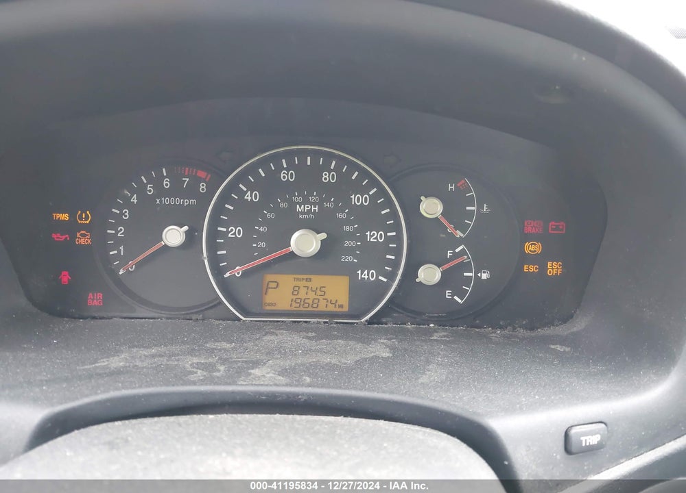 2008 KIA RONDO VIN: KNAFG525187152056