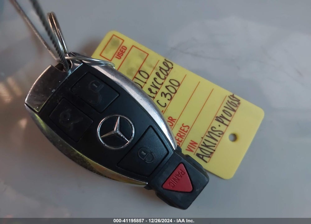 2010 MERCEDES-BENZ C 300 LUXURY/SPORT VIN: WDDGF5EB6AF387467