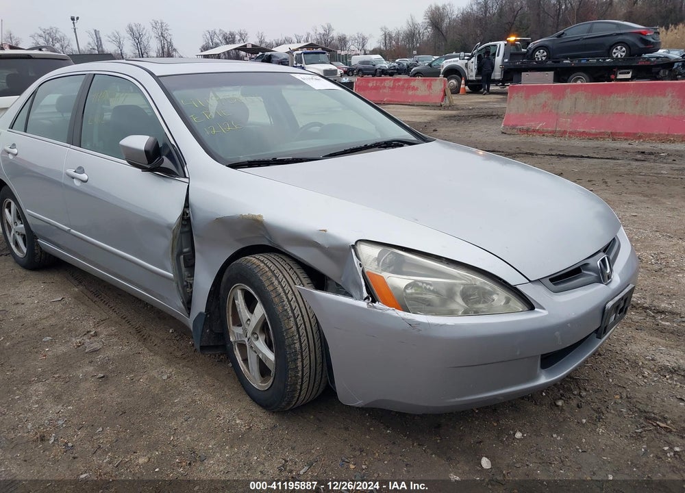 2005 HONDA ACCORD 2.4 EX VIN: 1HGCM56895A165253