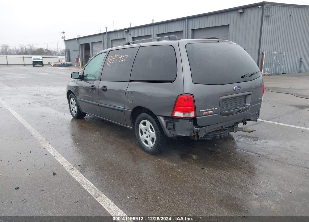 2006 FORD FREESTAR SE VIN: 2FMZA51636BA55260