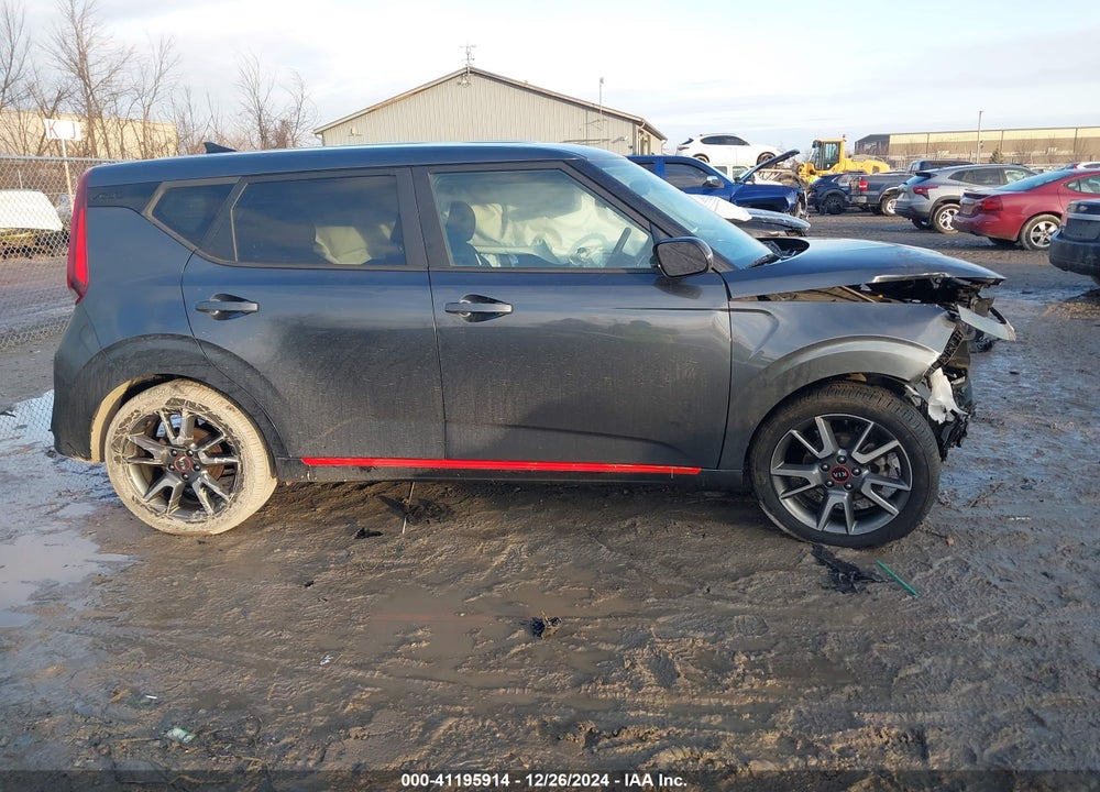 2020 KIA SOUL VIN: KNDJ63AU0L7089571