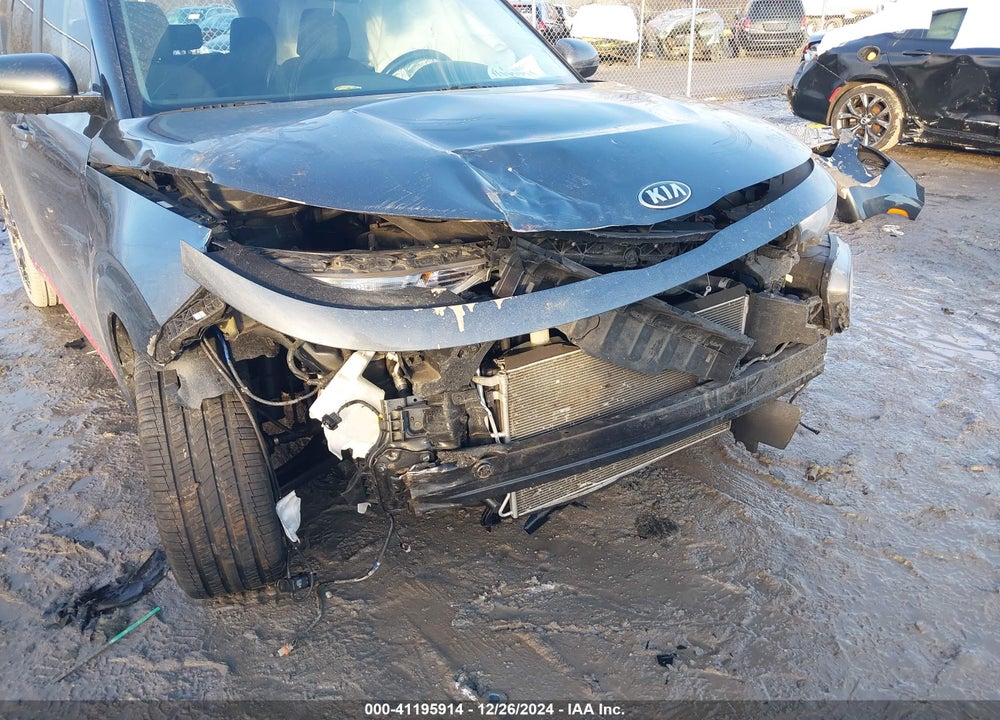 2020 KIA SOUL VIN: KNDJ63AU0L7089571