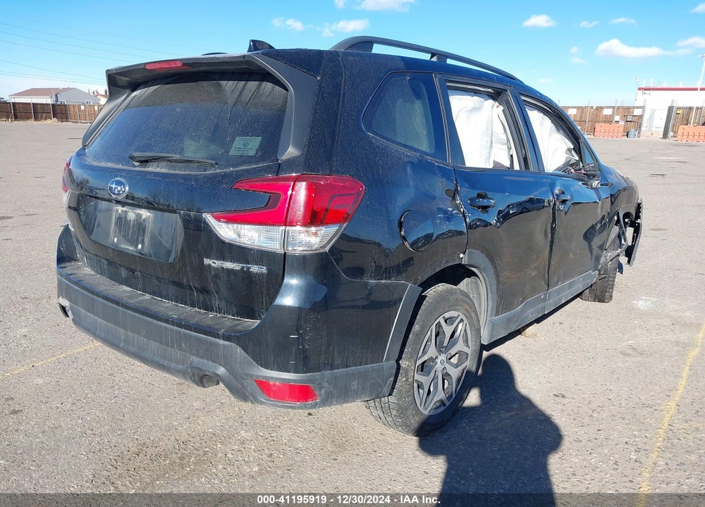 2020 SUBARU FORESTER PREMIUM VIN: JF2SKAGC7LH418233