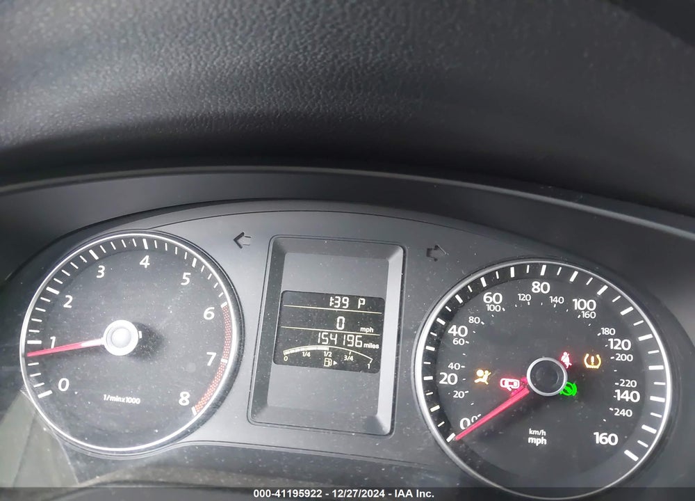 2014 VOLKSWAGEN JETTA 1.8T SE VIN: 3VWD17AJ1EM241842