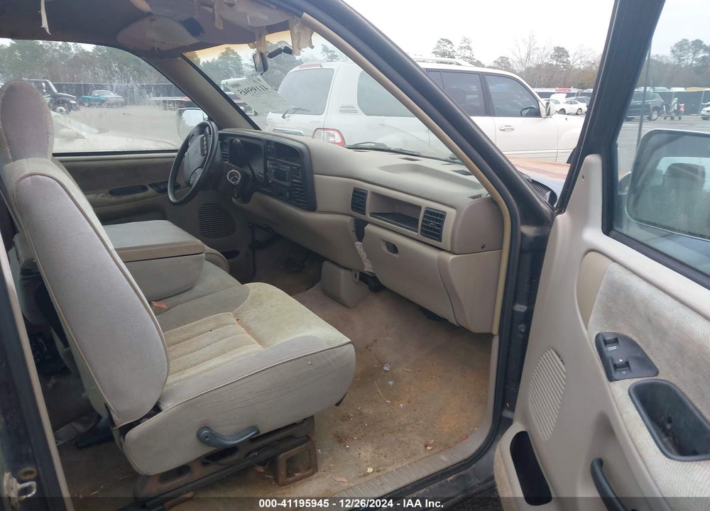 1996 DODGE RAM 1500 VIN: 3B7HC13Y6TM186372