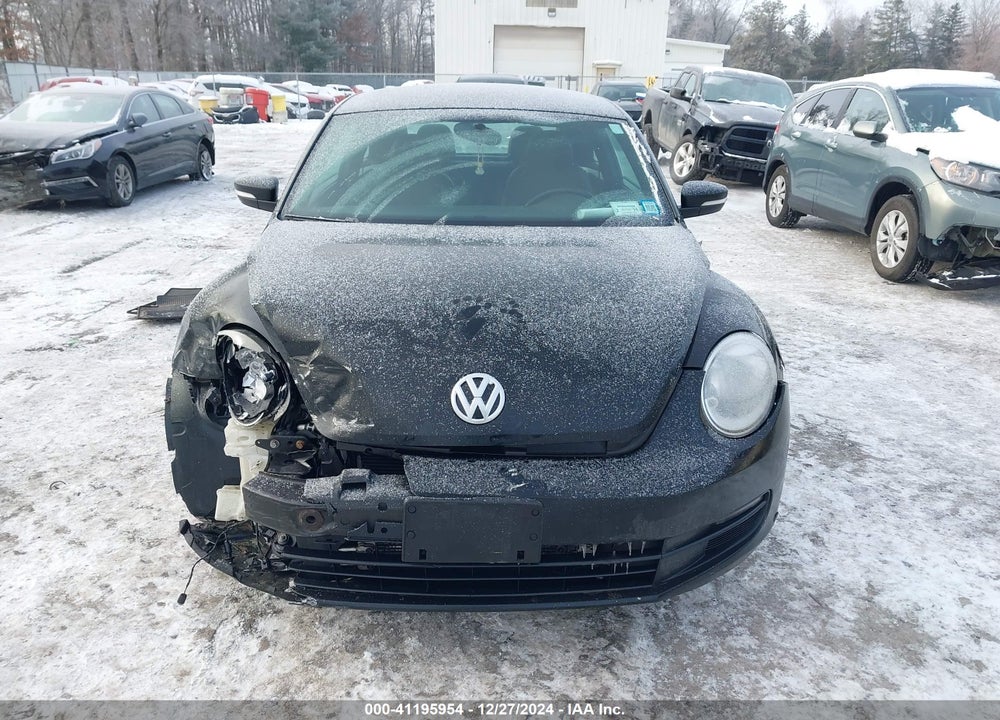 2012 VOLKSWAGEN BEETLE VIN: 3VWJP7AT8CM619137