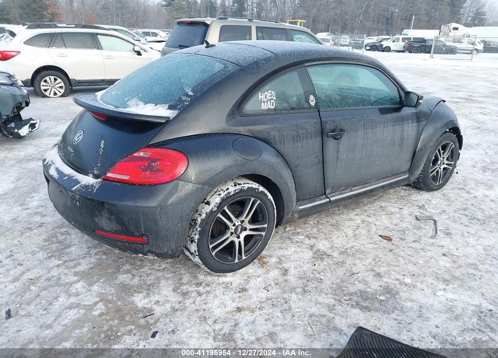 2012 VOLKSWAGEN BEETLE VIN: 3VWJP7AT8CM619137