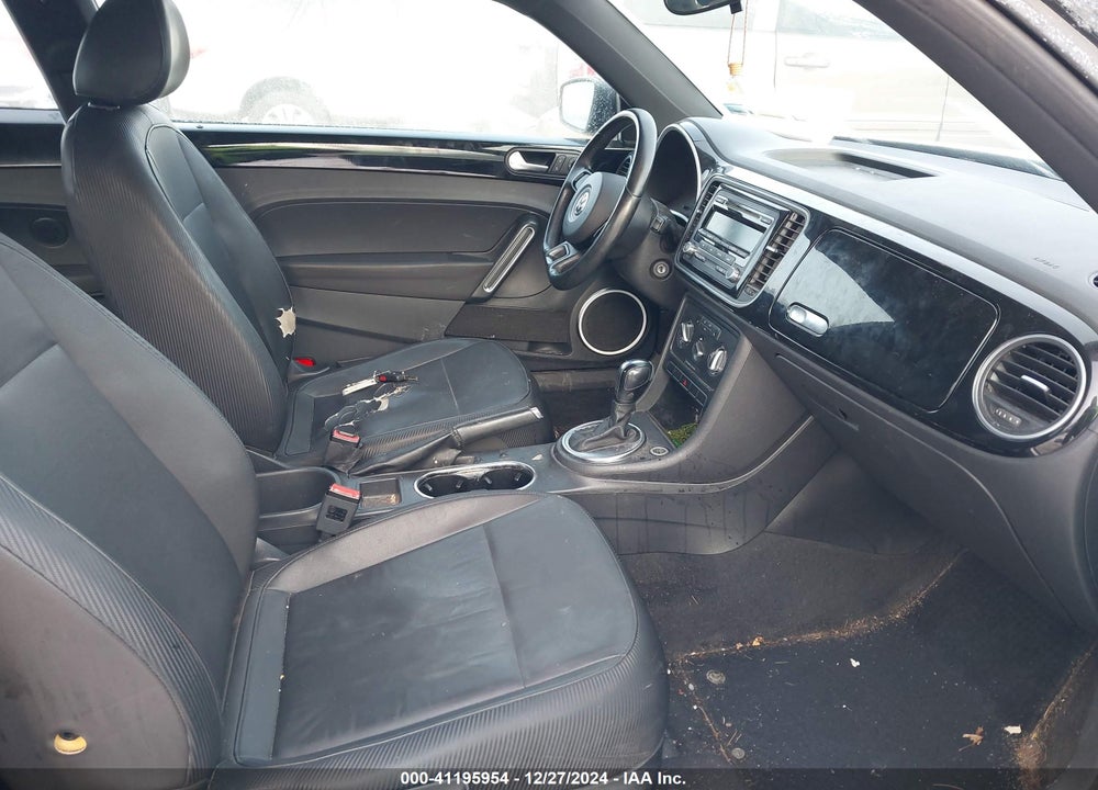 2012 VOLKSWAGEN BEETLE VIN: 3VWJP7AT8CM619137