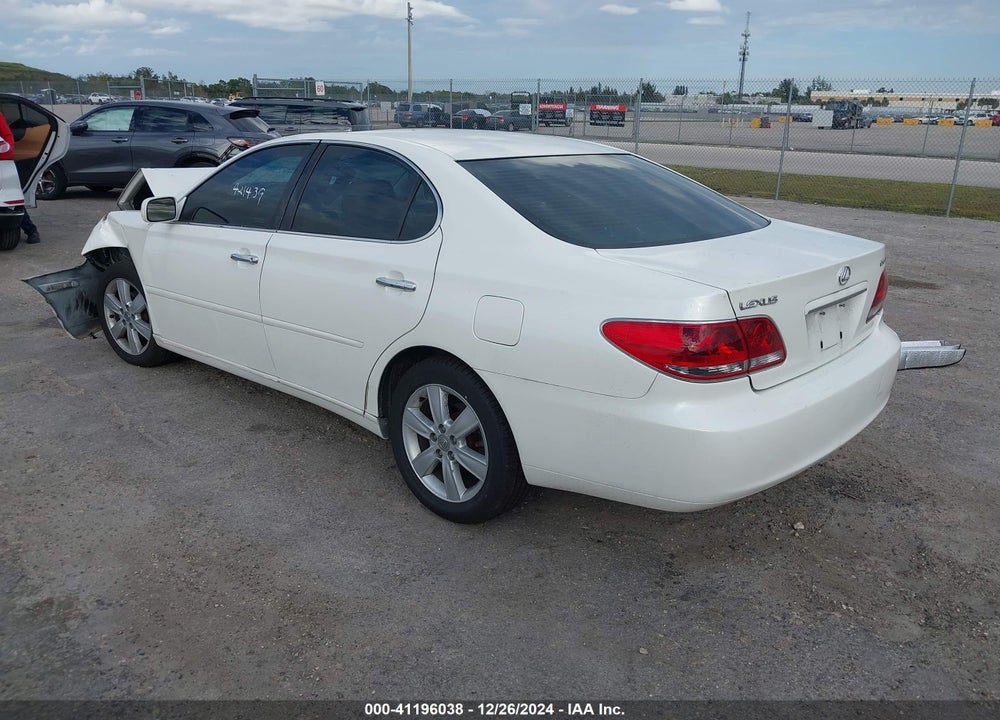 2005 LEXUS ES 330 VIN: JTHBA30G555092929