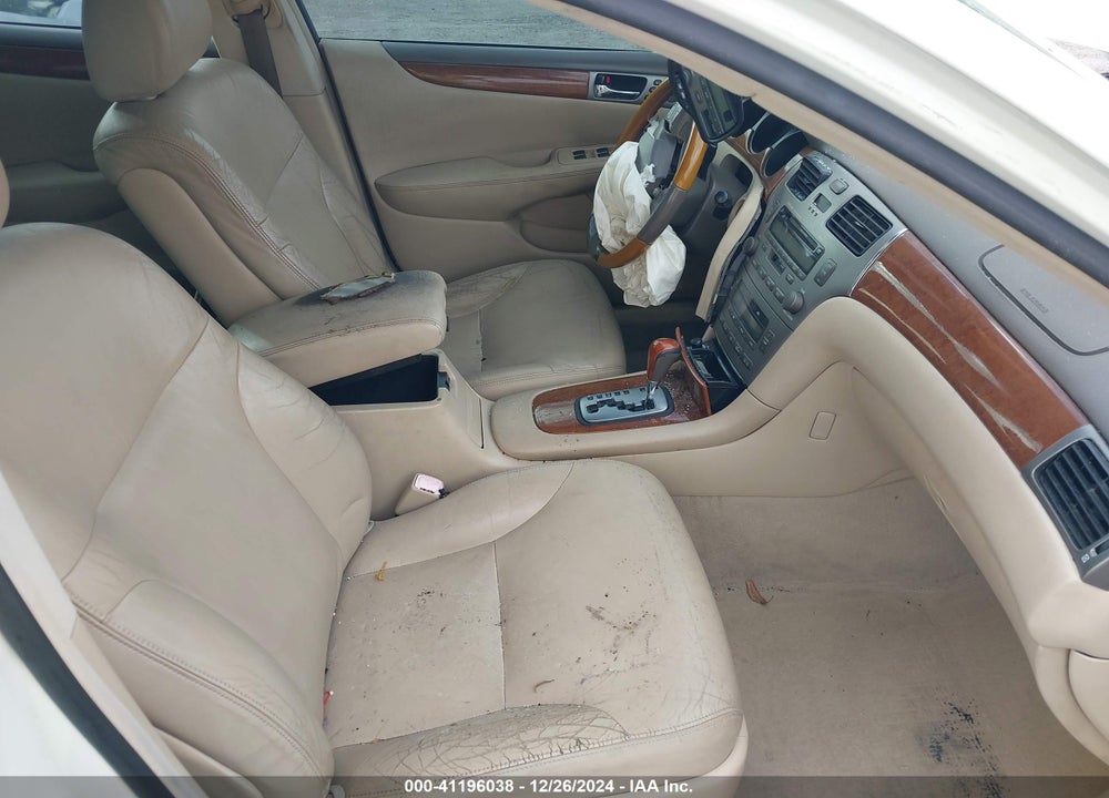 2005 LEXUS ES 330 VIN: JTHBA30G555092929