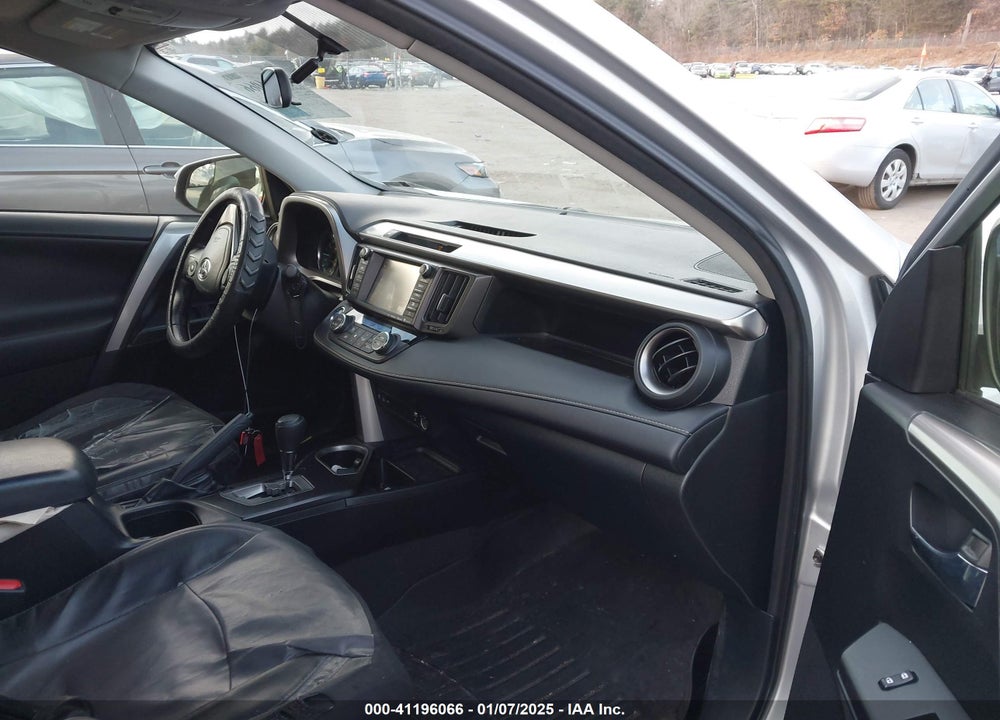 2016 TOYOTA RAV4 HYBRID XLE VIN: JTMRJREV5GD019918