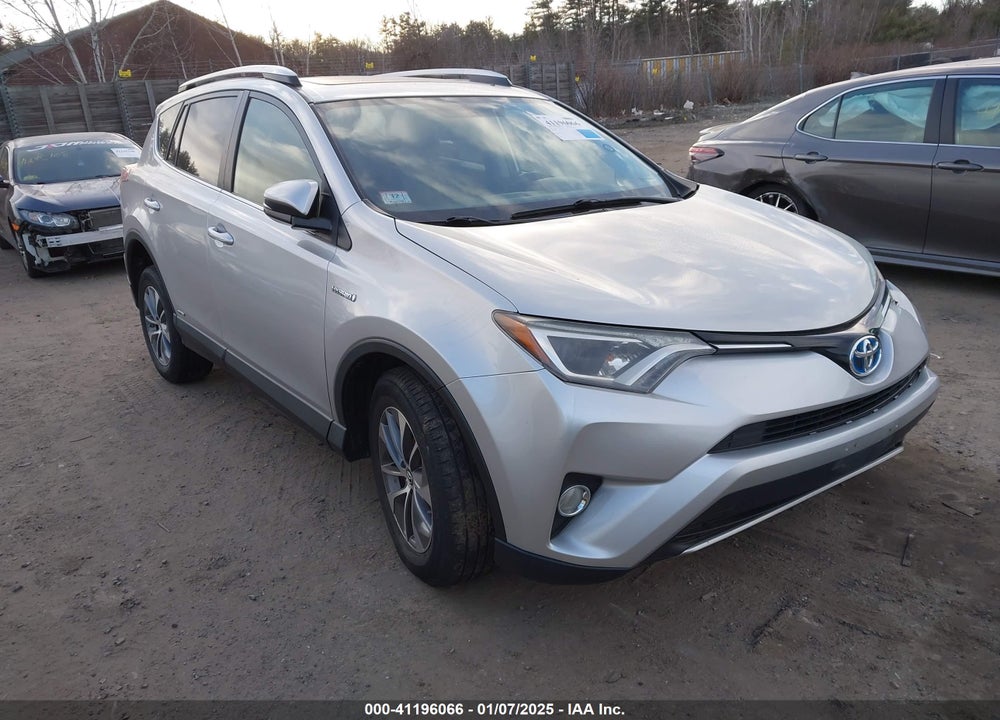 2016 TOYOTA RAV4 HYBRID XLE VIN: JTMRJREV5GD019918