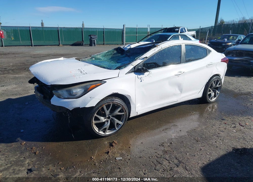2015 HYUNDAI ELANTRA VIN: KMHDH4AH3FU423240